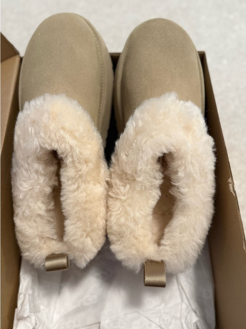 UGG W Tazzle Slip-On Slippers in Light Brown